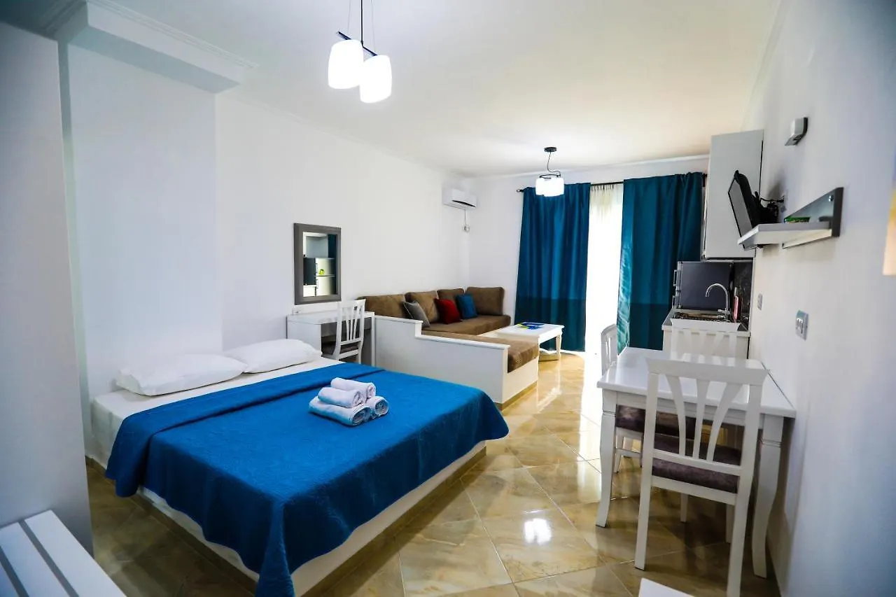 Vila Enxhi Ksamil Penzion